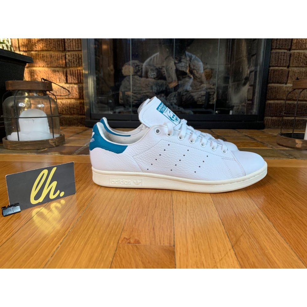 Size 11 W / 9.5 M Adidas Originals Stan Smith Teal White Athletic Shoes EF9321 - Picture 4 of 5